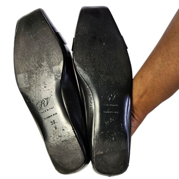 Roger Vivier  - Picture 4 of 11